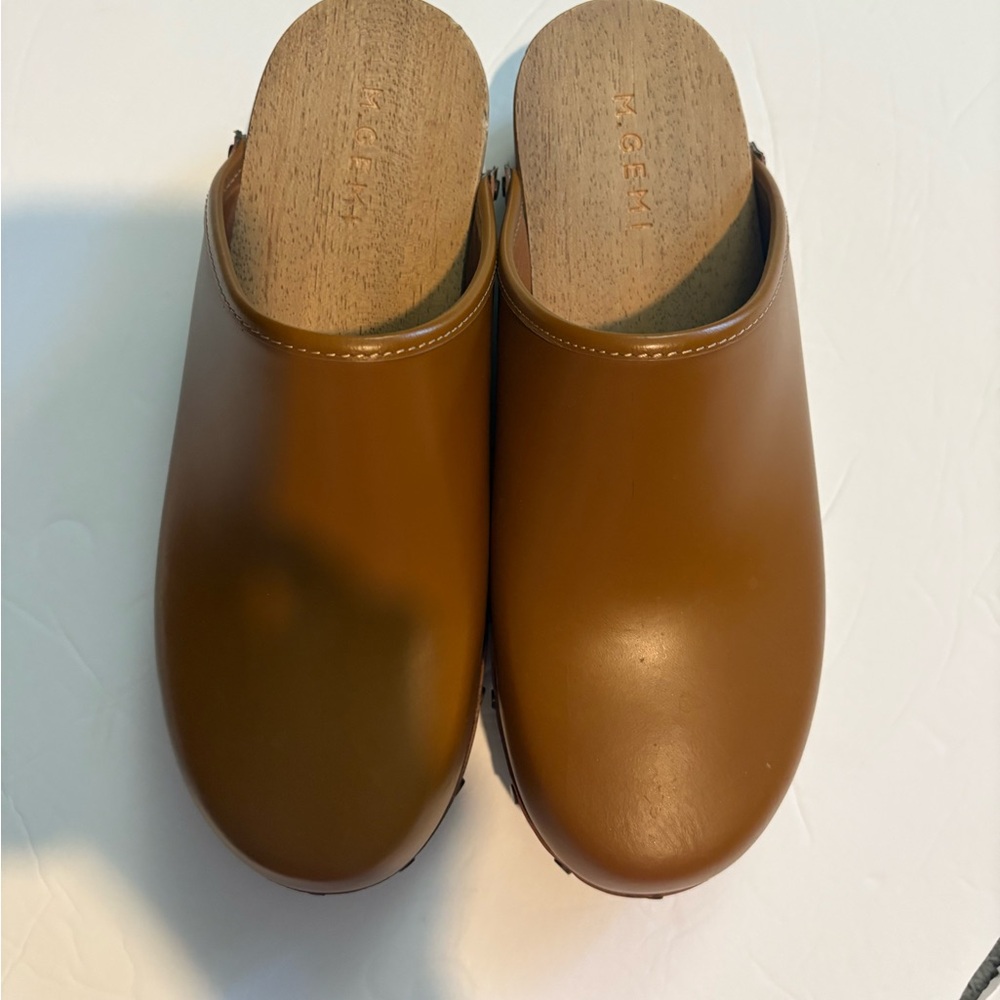 M. Gemi Tan Leather Mules